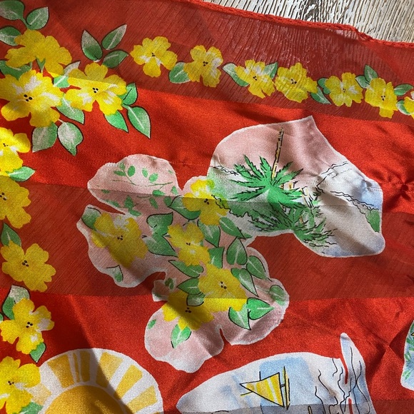 vintage Adrienne Vittadini silk scarf. - Picture 5 of 7